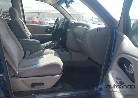 2005 Chevrolet Trailblazer Ls из США, поврежденный, VIN 1GNDS13S152354885